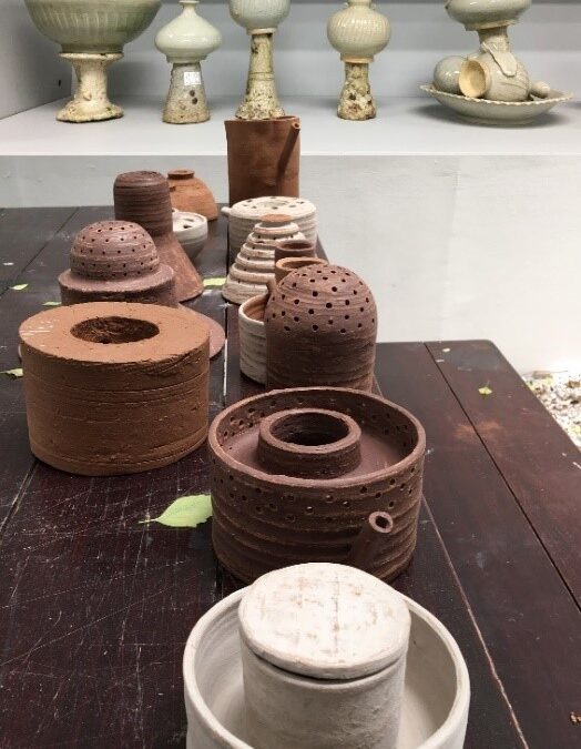 LECTURE SERIES CONTEMPORARY DESIGN IN THAILAND: Contemporary Ceramics in Thailand