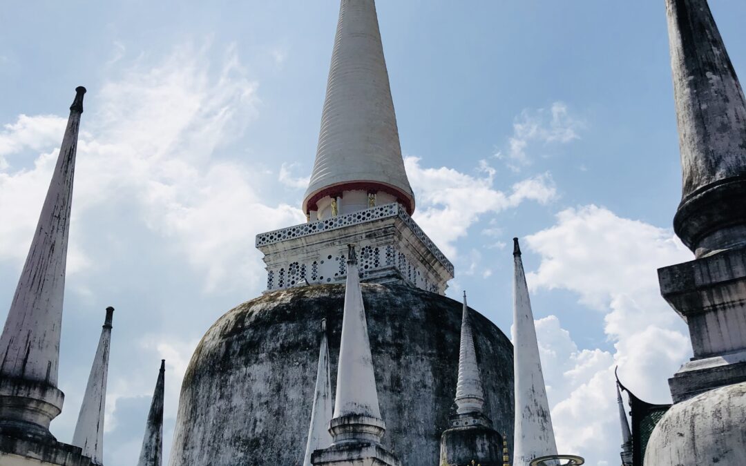 พระบรมธาตุเจดีย์นครศรีธรรมราช องค์ความรู้ปัจจุบันและข้อสันนิษฐาน จากหลักฐานศิลปกรรม-โบราณคดี